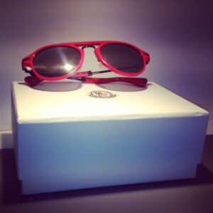 Lunettes de soleil Moncler