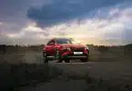 voiture SUV rouge