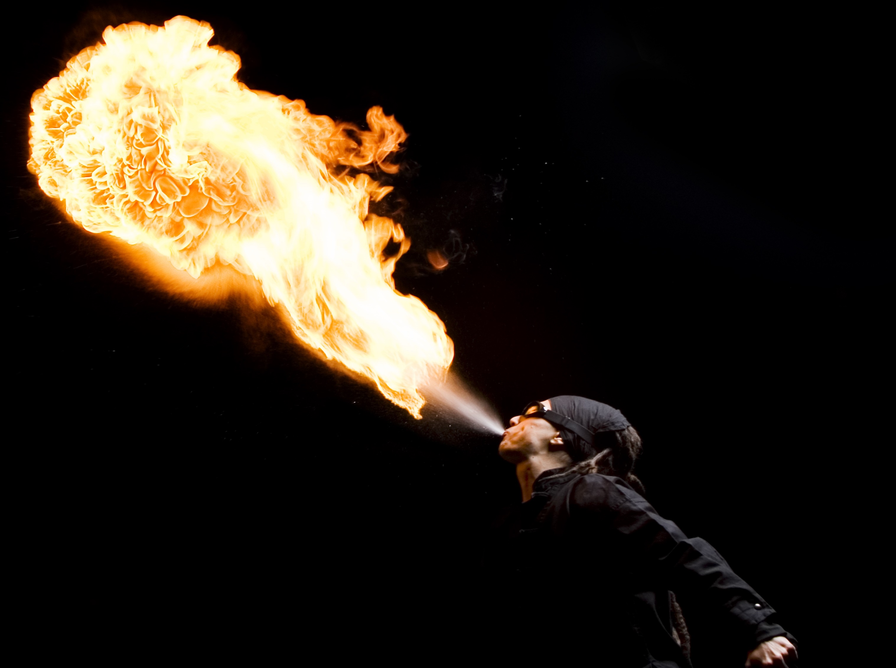 Qu’estce que le métier de feu en jonglerie