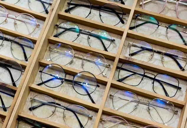 Comment choisir ses lunettes de vue : conseils et astuces