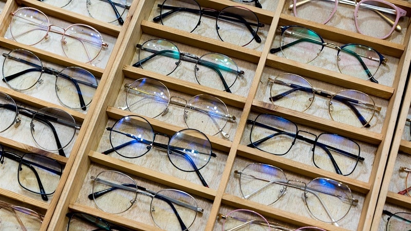 Comment choisir ses lunettes de vue : conseils et astuces