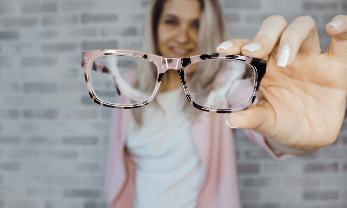 Comment choisir ses lunettes de vue : conseils et astuces