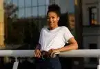 Les t-shirts femme pour un look décontracté