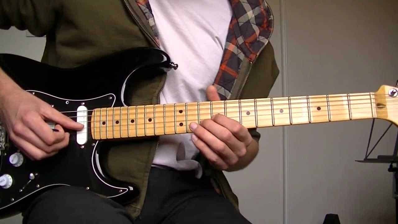 Improviser à la guitare, nos conseils pour y arriver dans cet article