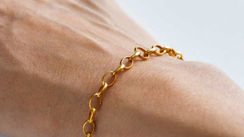 Le charme intemporel du bracelet en or jaune